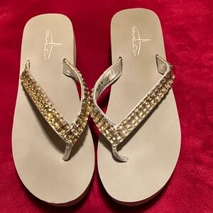 Blue fin gray and yellow Jeweled V-strap Sandals
